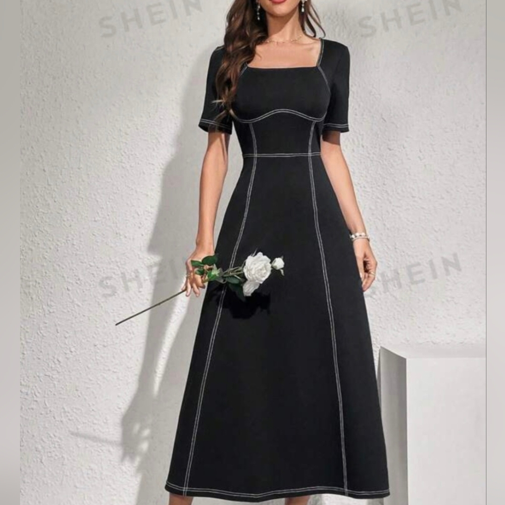 Women's Black Square Neck Short Sleeve Dress Large